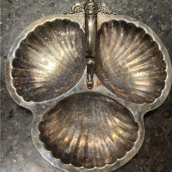 Elegant Silver Plated Shell Dish - Picture 6 of 9